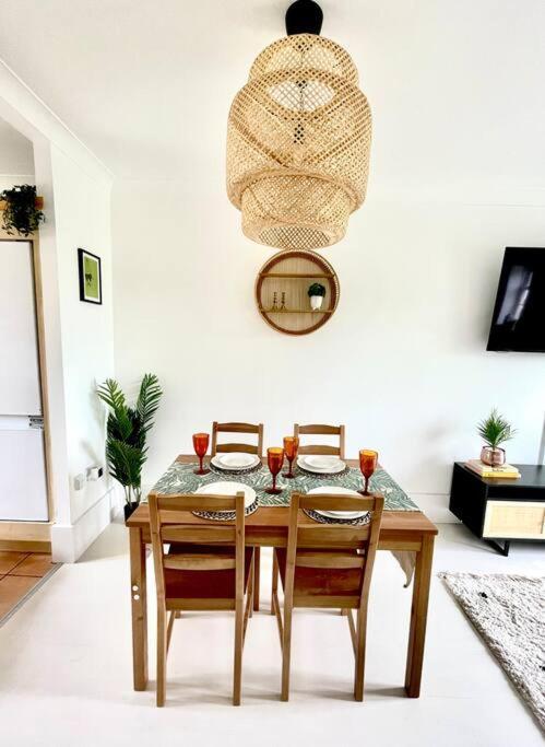 High-End 2 Bed Maisonette In Beaulieu Park Broomfield  Exterior foto